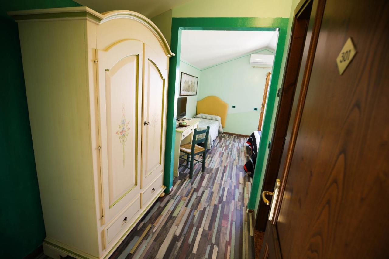 Hotel Benedetti Campello sul Clitunno Zewnętrze zdjęcie