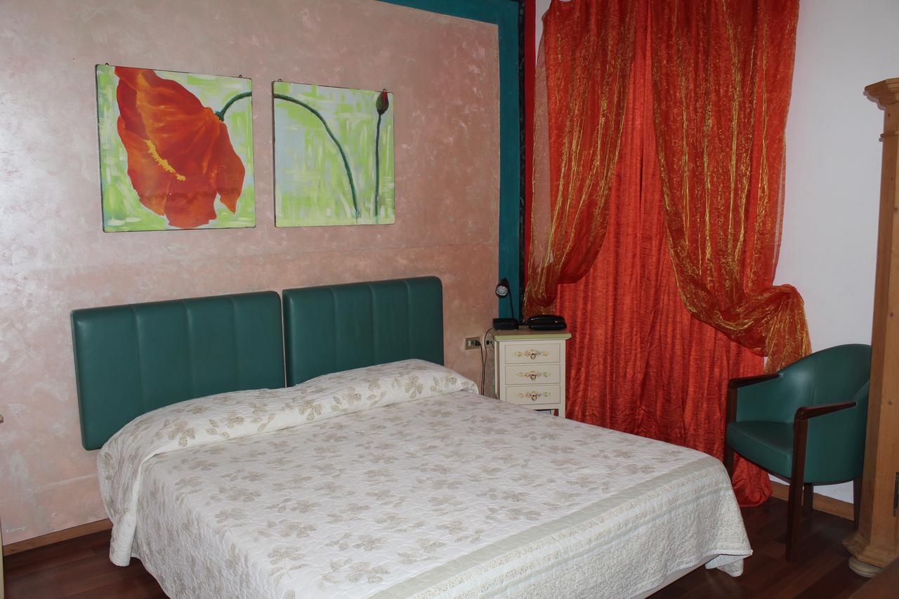 Hotel Benedetti Campello sul Clitunno Zewnętrze zdjęcie